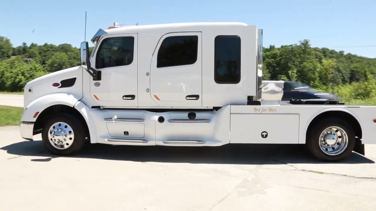 2019 Peterbilt Hauler Truck