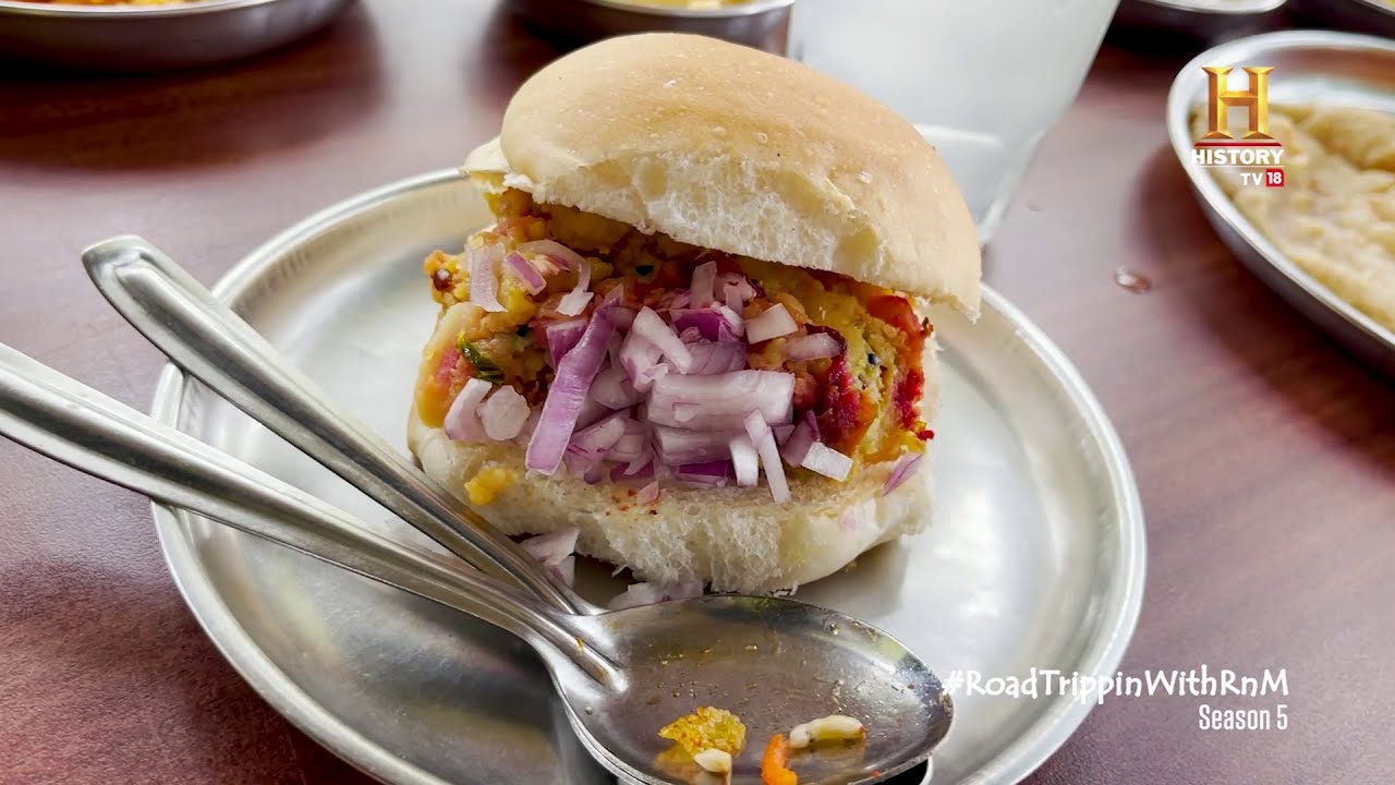 Snacks at Jeevan Jyoti Canteen, Udupi | #RoadTrippinwithRnM S5 | D10V02