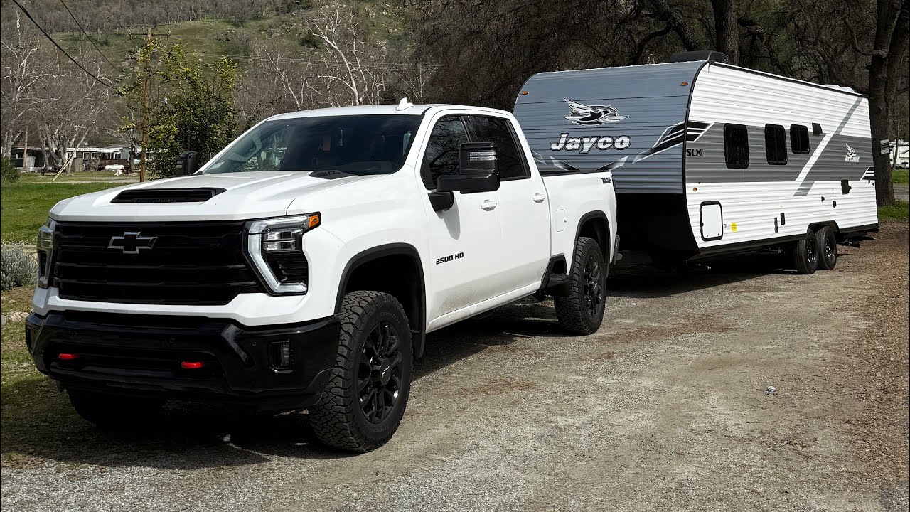 FIRST CAMPING TRIP IN JAYCO TRAILER + TOWING IMPRESSIONS WITH CHEVY 2500HD TRAILBOSS LTZ 6.6L GASSER