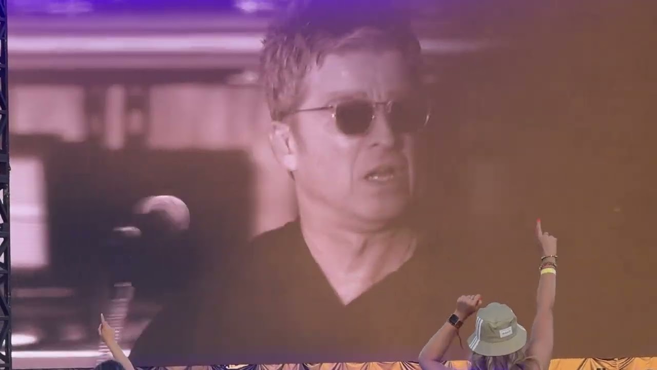 Oasis- Half The World Away, Heaton Park Manchester , 12/07/25