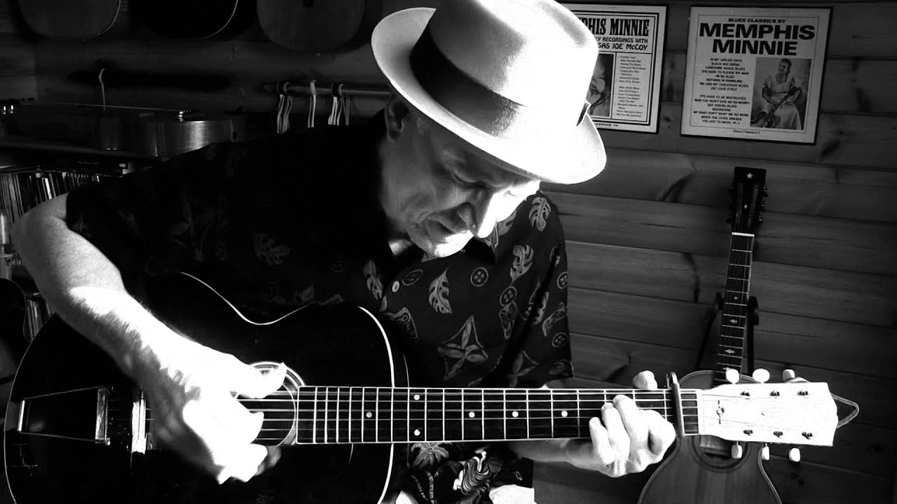 Bumble Bee Blues - Memphis Minnie/Mance Lipscomb style