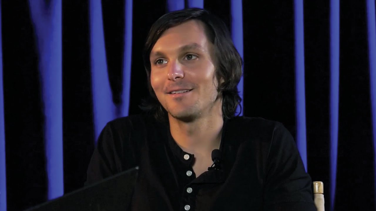 Charlie Worsham Reveals His Songwriting Process: Words & Music at Home