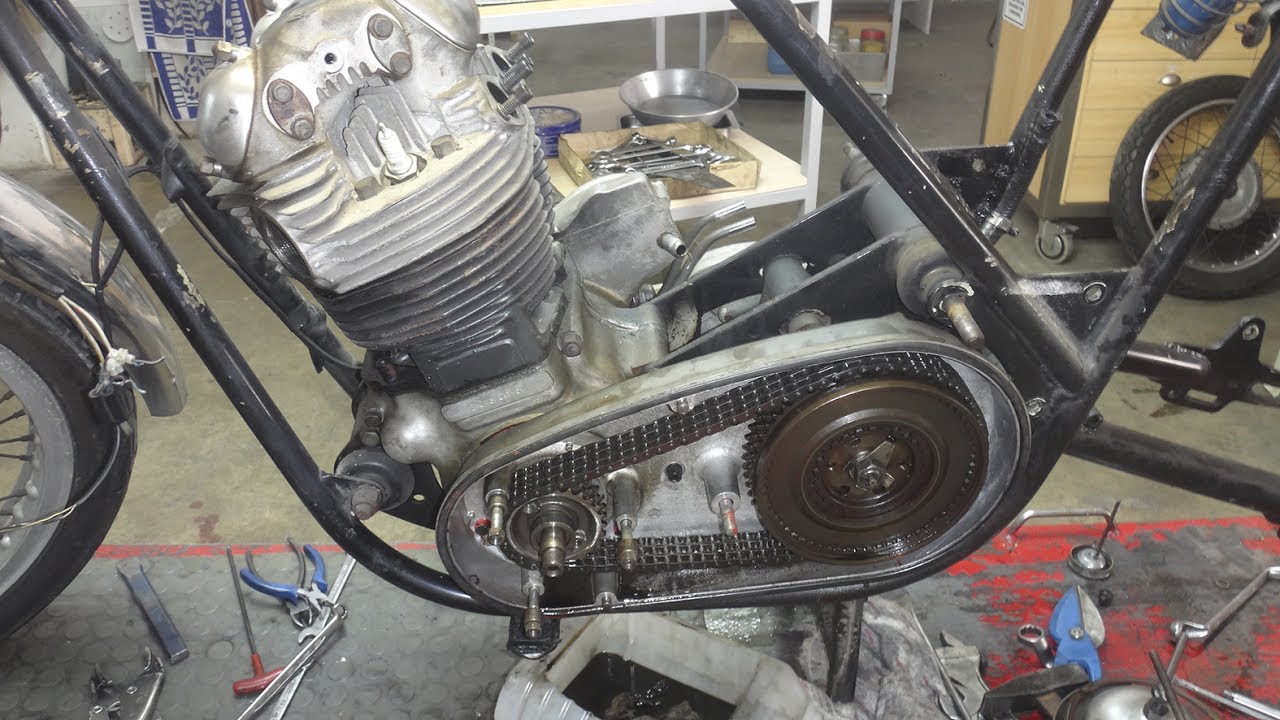 Norton Commando 850  First part