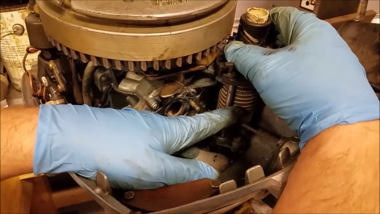 Johnson Evinrude 6 HP Carburetor Removal