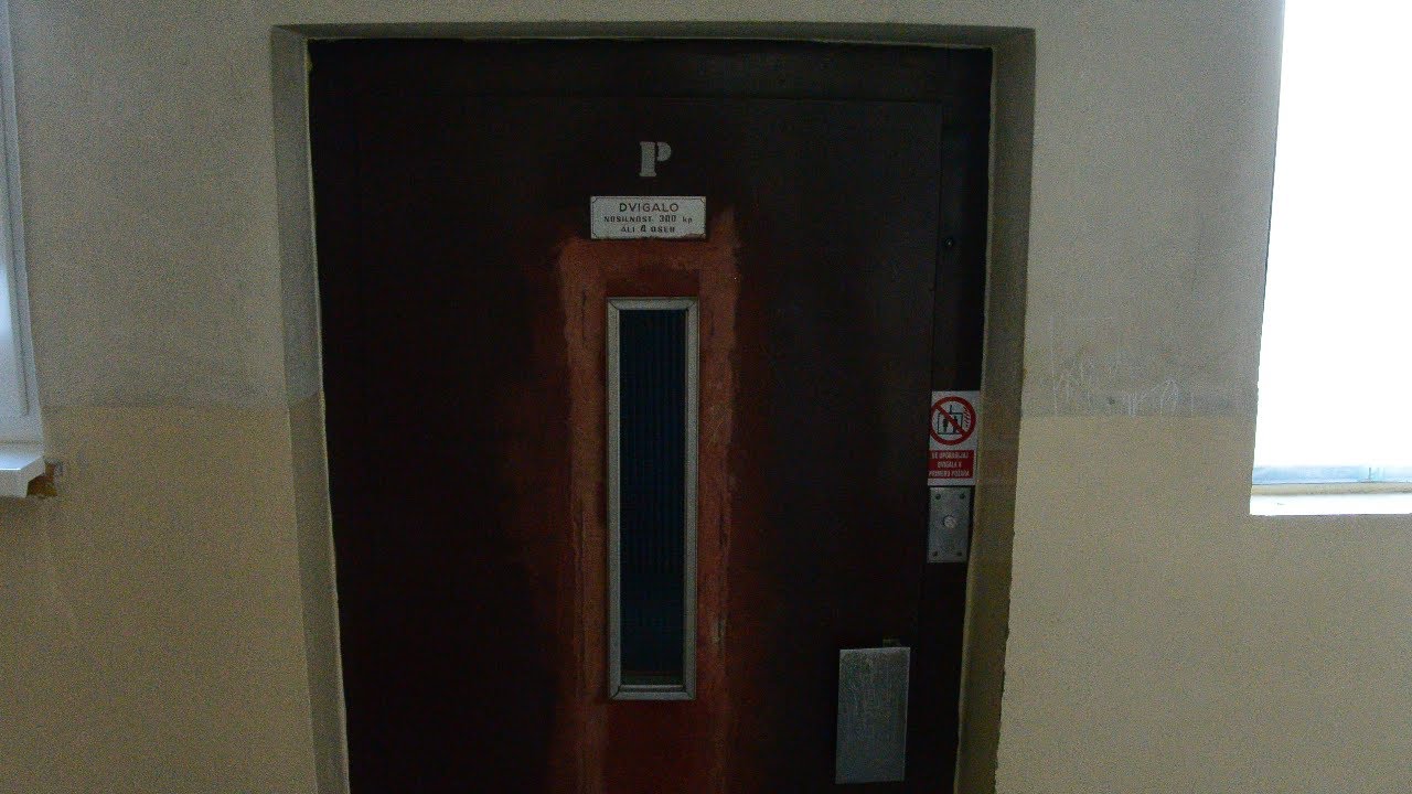 1978 Daka (Schindler) 2-speed traction elevator @ Koroška cesta 77, Maribor, Slovenia