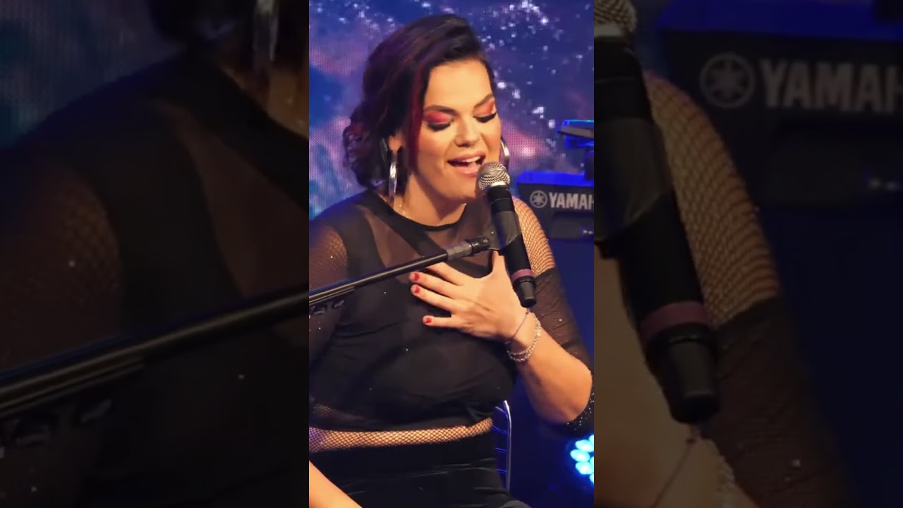 Música Feel, Interpretada por Daniela Firme Junto com a Banda Rock Beats