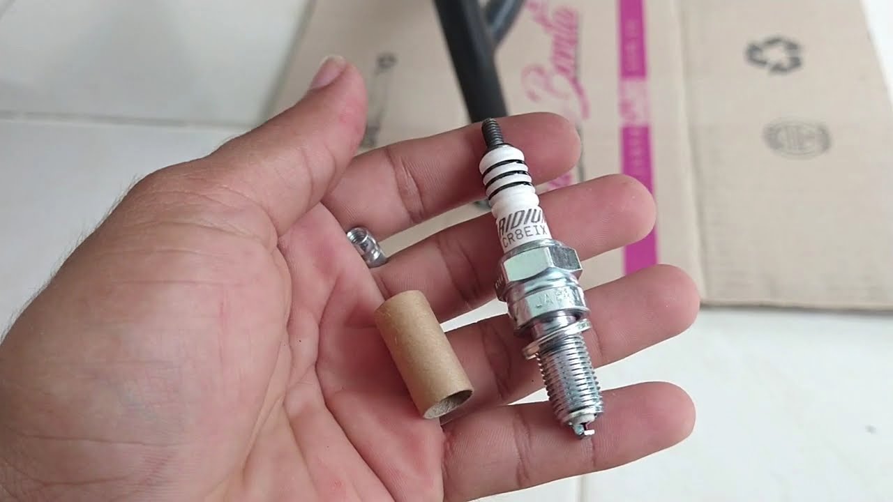 Cambio Bujia Original Por una Iridium Suzuki Gixxer 150