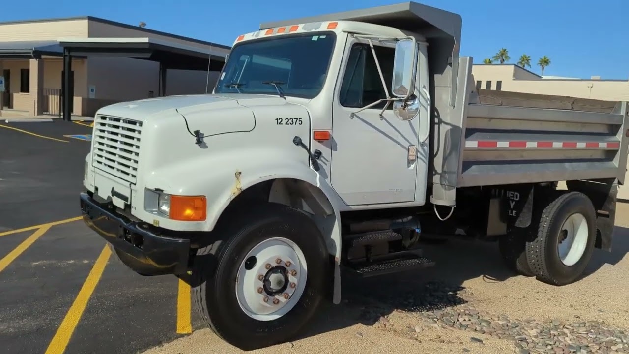 1993 INTERNATIONAL 4900 5-7 YARD DUMP TRUCK 61K MILES DT466 DIESEL