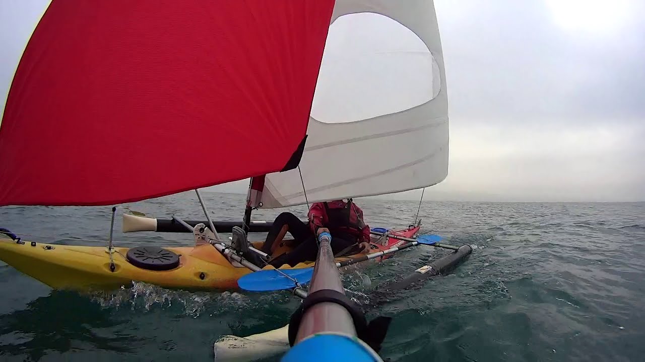 DISCOVELY 5'5 METROS VELA. KAYAK SAILING OUTRIGGERS PVC