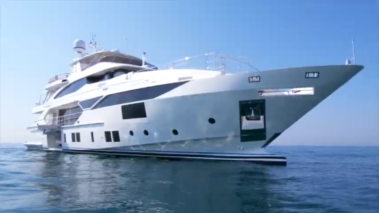 Benetti Superyacht Revealed: Inside a Benetti Superyacht