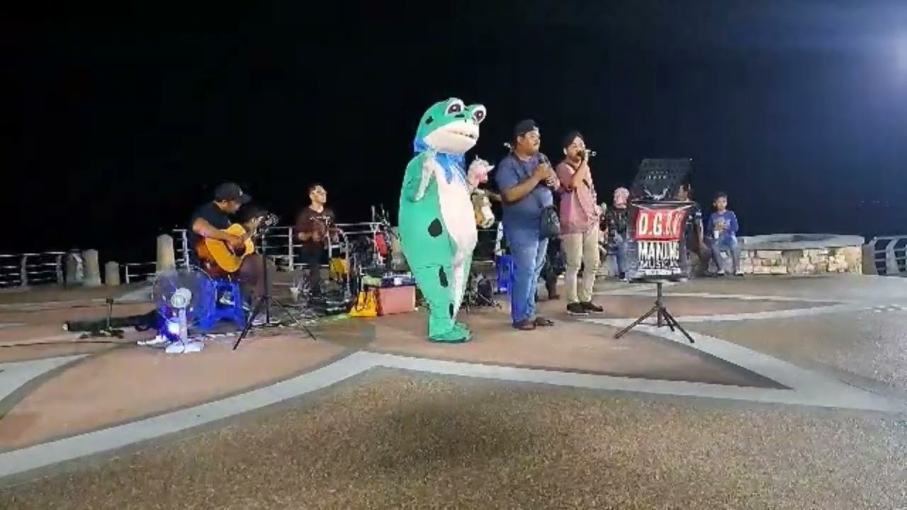 Sinar Pelangi - Haziq Projector Band  (DGBV Busker) ,Dataran Lumut Perak