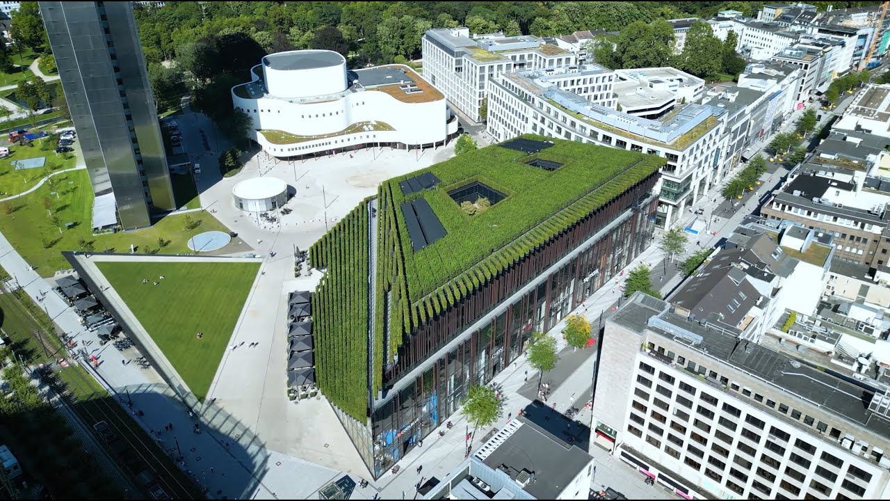 Filmproduktion in Düsseldorf am KÖ-Bogen 2 (Europas größte Grünfassade) für die GEZE GmbH