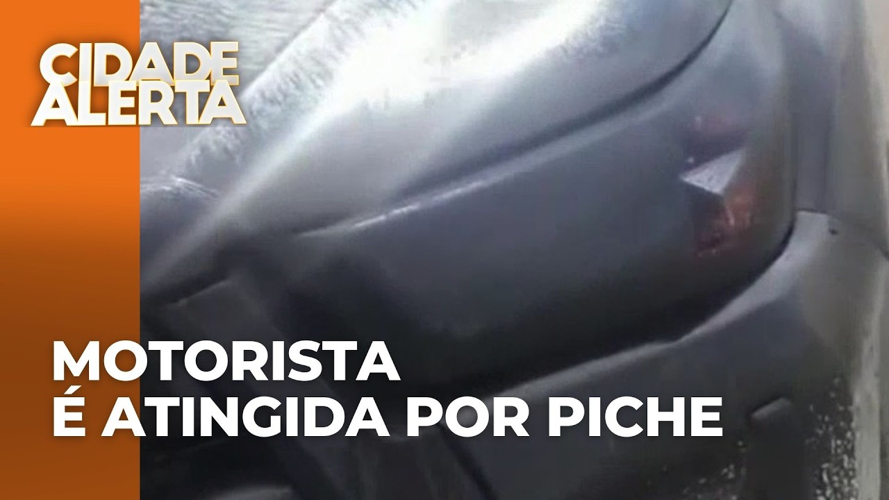 Motorista é atingida por piche enquanto trafegava em meio a serviço de pavimentação na BR-277