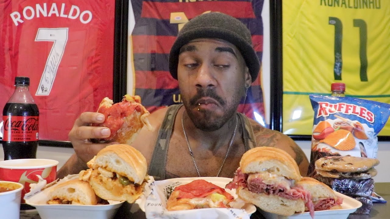 Пробую Firehouse Subs в первый раз за всю историю.