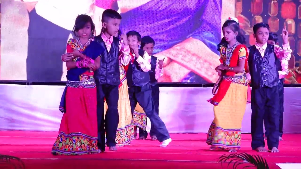 Tribute to Dharmendra class 2A#मैत्री #dance