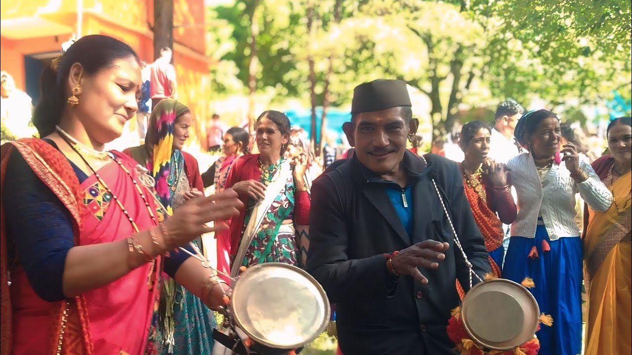 चांचरी अष्टमी मेले में महिला शक्ति द्वारा बजाया गया हमारी सबसे पुरानी धरोहर हुडका आप भी आनन्द ले!