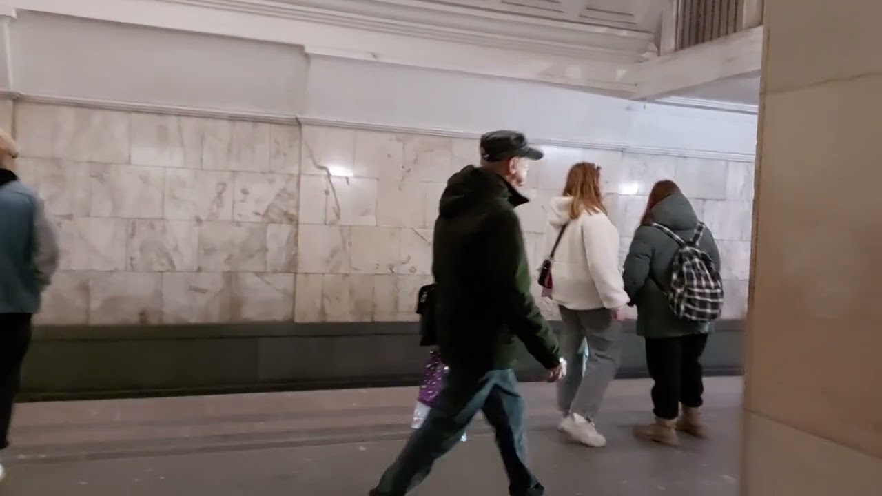 Станция метро 