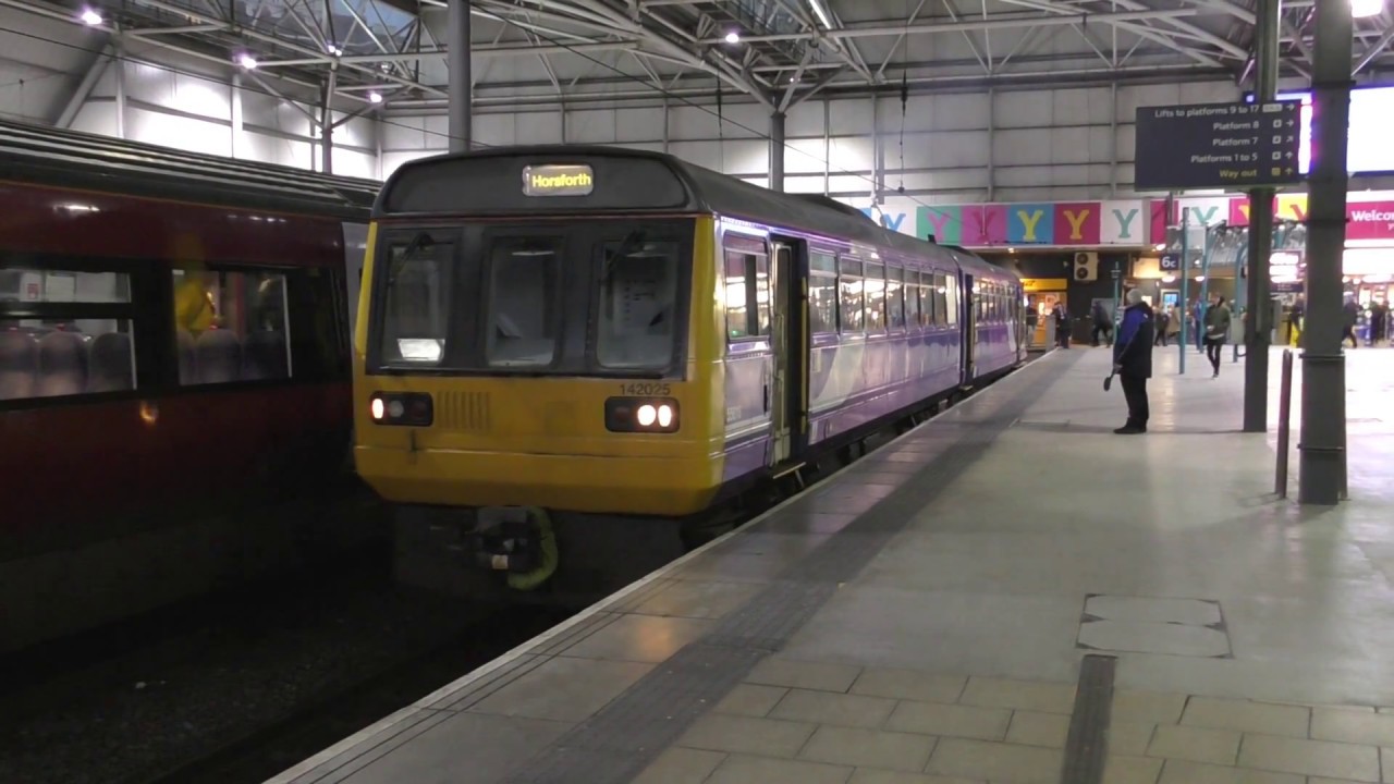 Northern Rail Class 142 Departing Leeds (15/1/18)