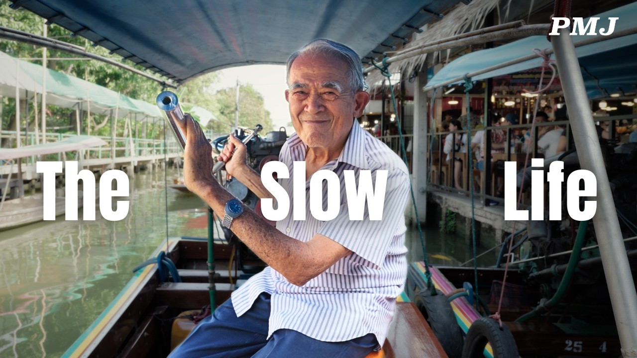 This Bangkok Floating Market Isn’t for Tourists