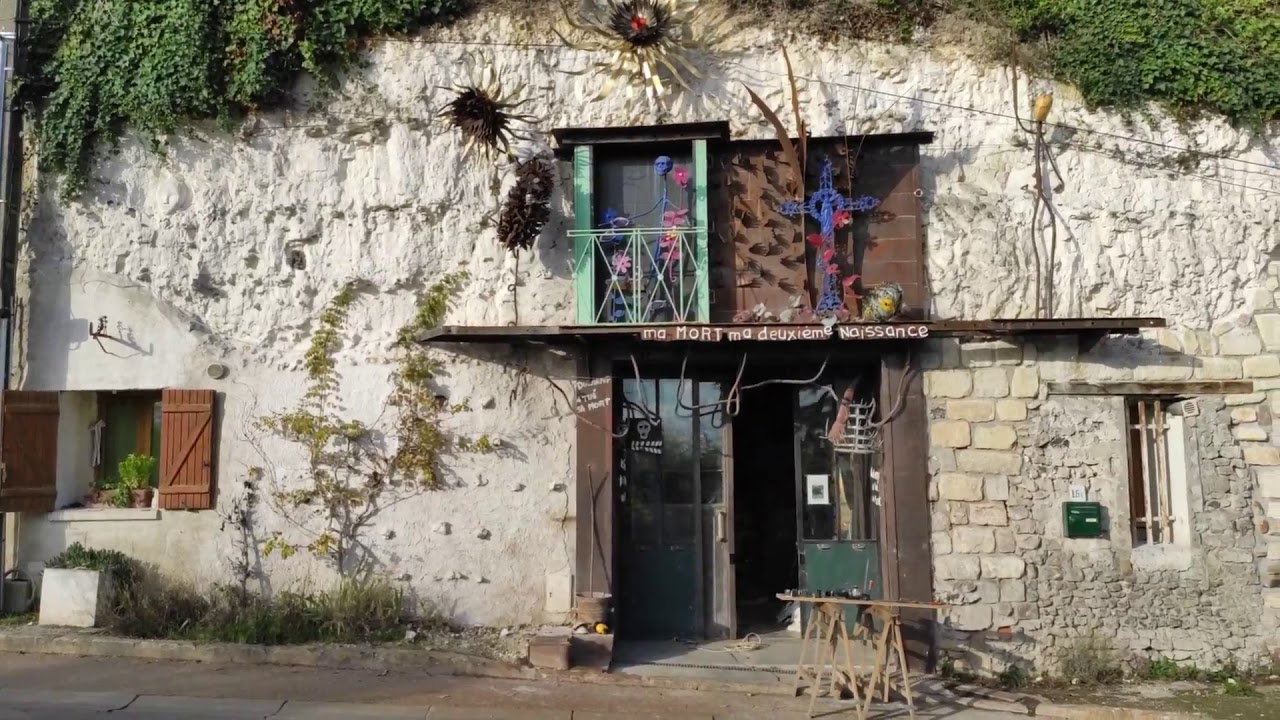 Roche Guyon City tour, one of the most beautiful village of France
