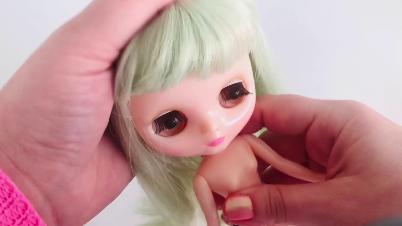 Middie Blythe Doll Scalp Swap | how to make a Middie Blythe hybrid doll