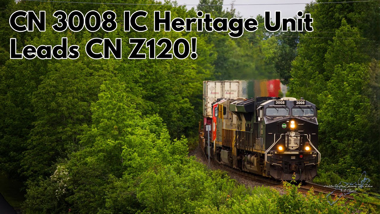 IC Heritage Unit CN 3008 Leads CN Z120 at Windsor Junction, NS.