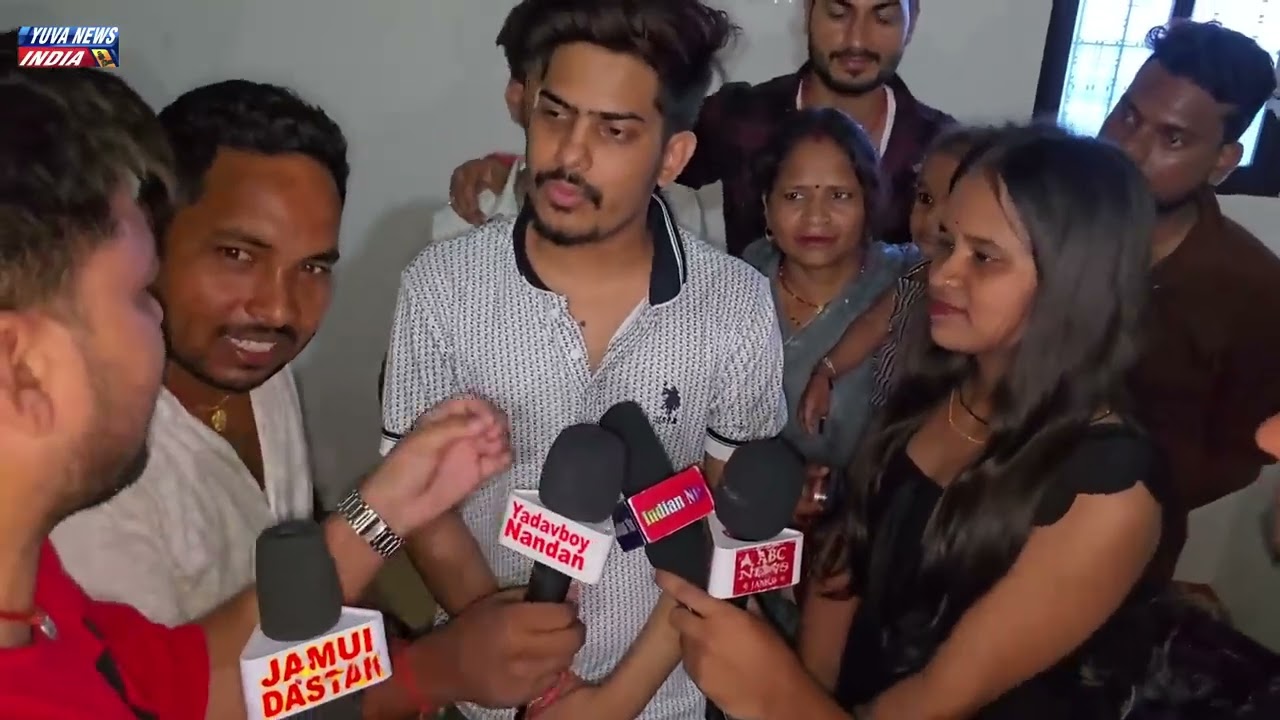 रोशन रोई का बिग फैनटैटू गर्ल#viral #tarnding #reelsvideo #shortvideo #raushanrohi #bihar #maghisong 
