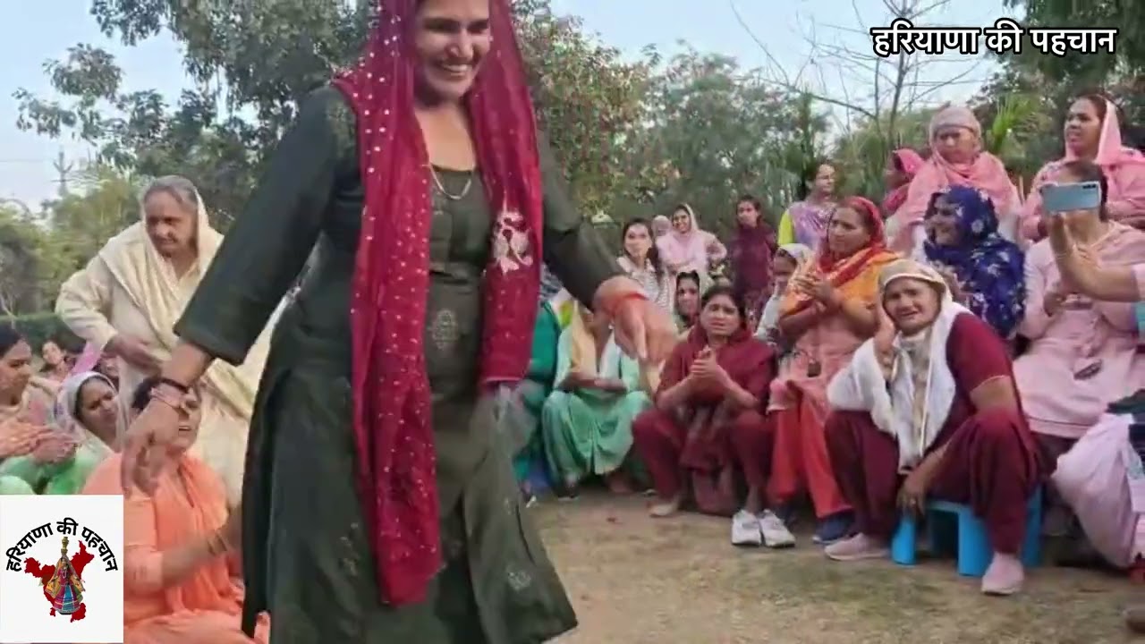 पार्क में फागुन की मस्ती का आग़ाज़।हरियाणा की पहचान 💃🏻💃🏻💕🌹🥀🔥❤️