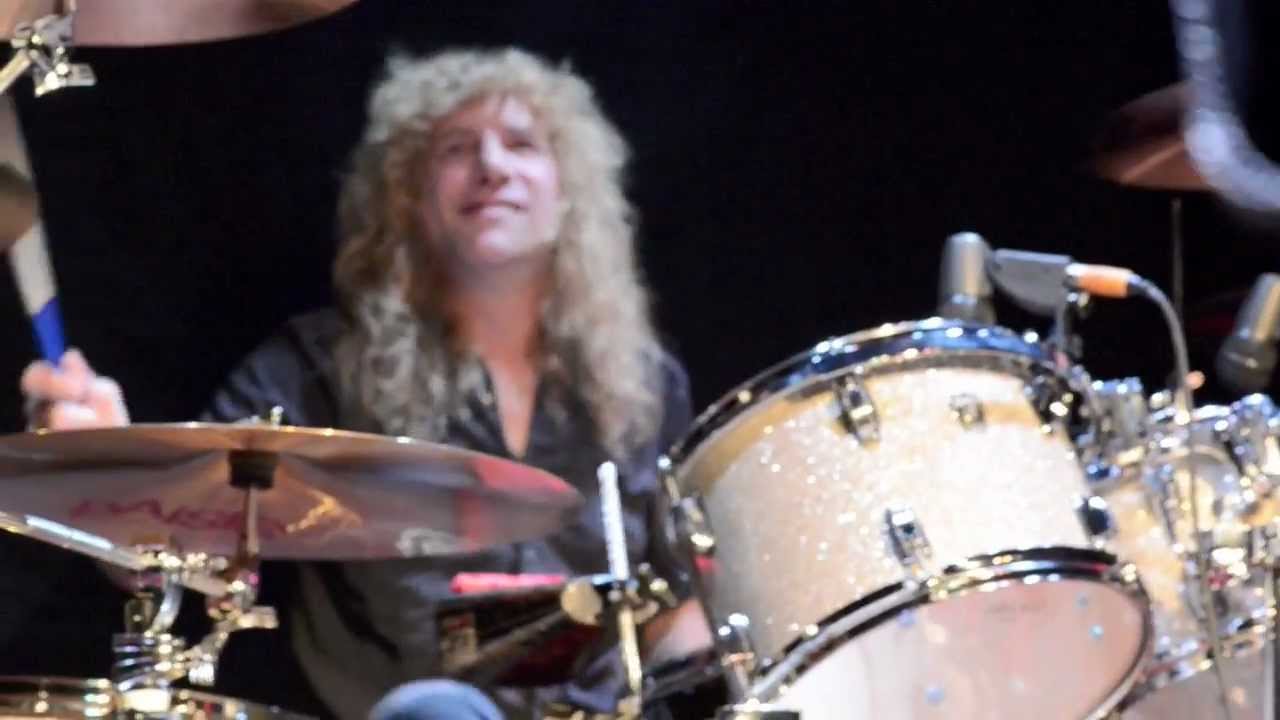Steven Adler's new band ADLER performing Dead Wrong