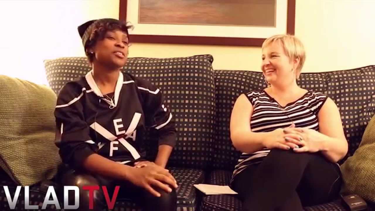 Dej Loaf Talks Detroit, Father's Murder & Big Break