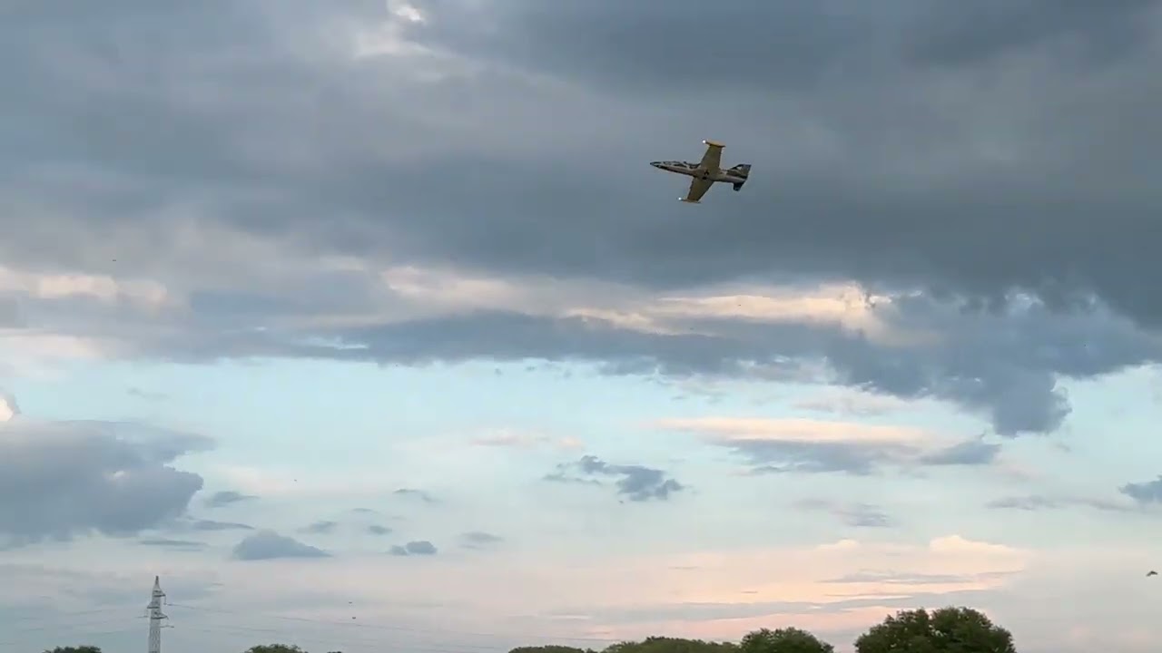 Turbine Black Horse L39 Albatros maiden flight with Kingtech 102G4