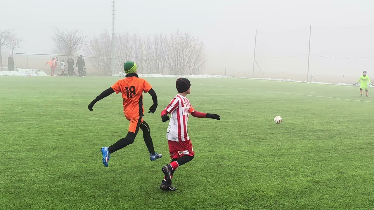 Football Talent Academy Praha 2016 vs FC Viktoria Zizkov - 1/3 - 25.1.2025 - U12 - pratelske utkani