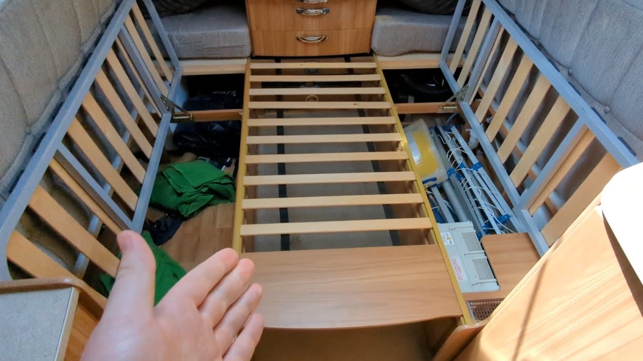 Fixing the Bed Slats in a Lunar Eclipse Caravan