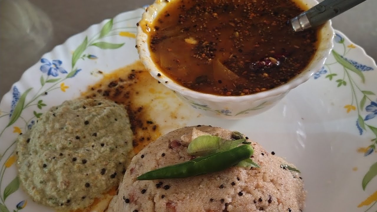 Itna tasty suji upma with sambhar nariyal chatni aapne pahle kabhi nahi khaya hoga 😋#sujiupma #viral