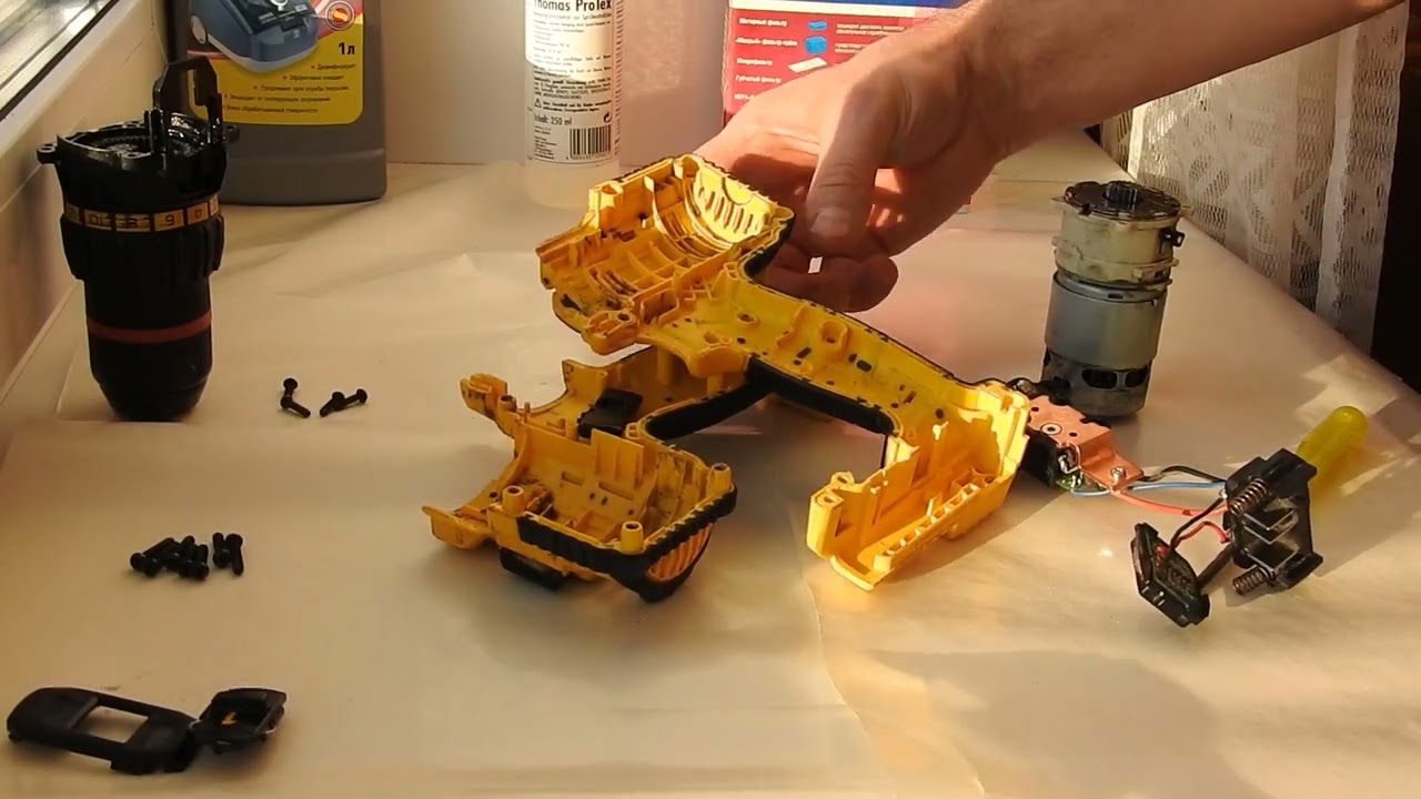 ШУМ редуктора Шуруповерта STANLEY FMC 600!!!    В чем проблема???