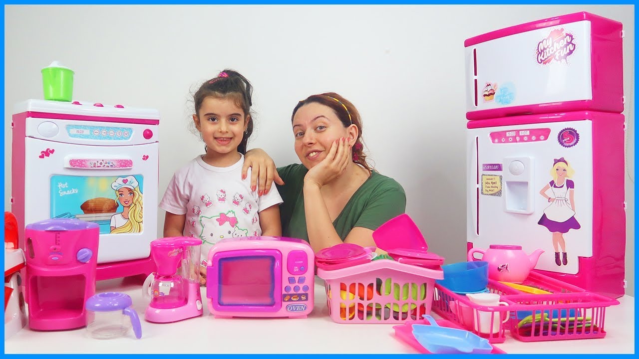 Oyuncak Mutfak Eşya ve Malzemelerini Kullanarak Rüya ile Yemek Yaptık | Çocuk Videosu