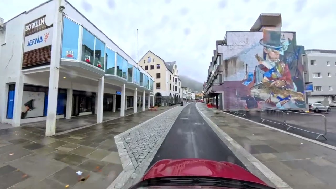 PÅ TUR I NYE MÅLØYGATA MED  360°  KAMERA