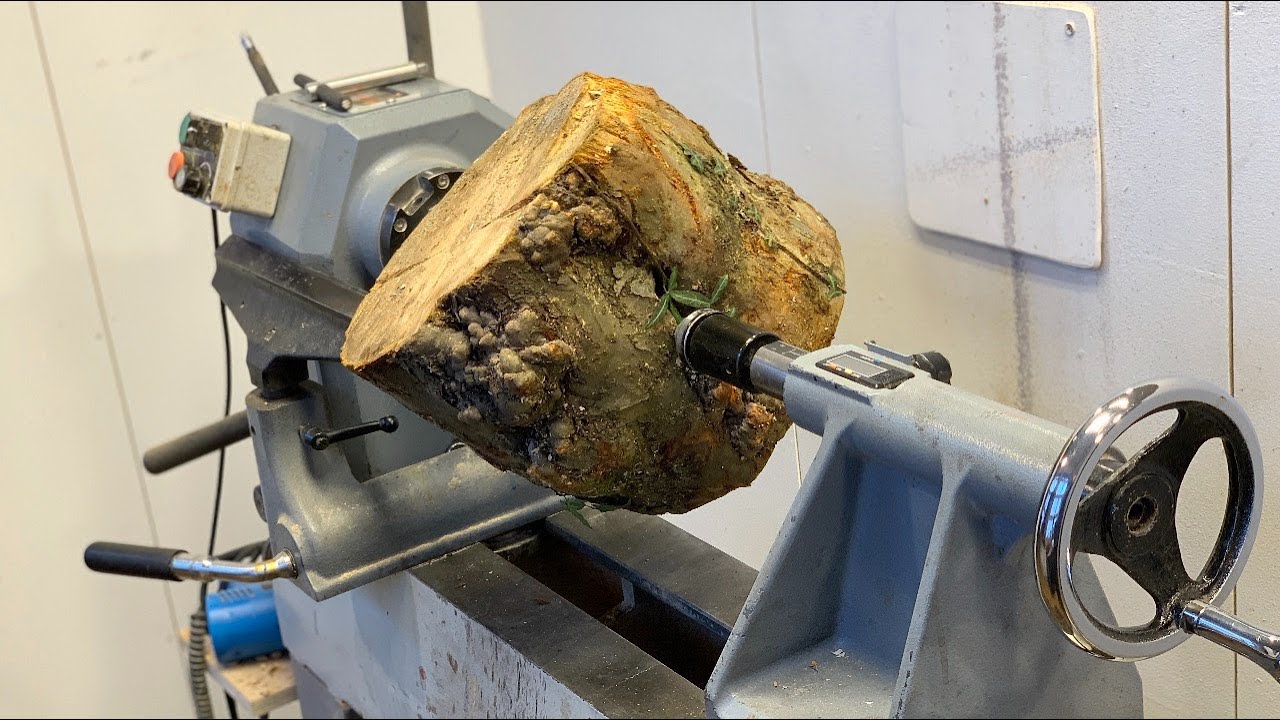 Woodturning  -  The Exploding Bowl  ( Fail )