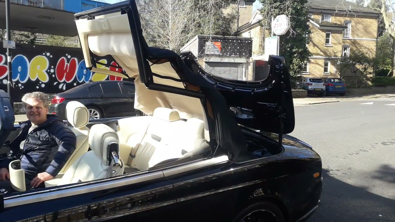 Rolls Royce Phantom Drophead Coupe roof mechanism