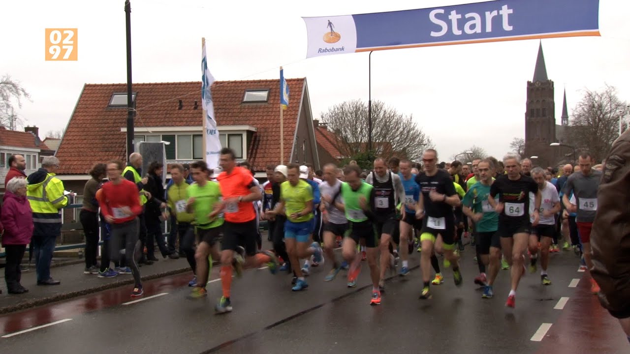 Hardlopers trotseren harde wind bij Bosdijkloop Vinkeveen - 0297.nl