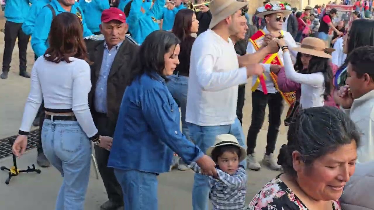 #Sapchá  ||𝐁𝐀𝐍𝐃𝐀 𝐃𝐄 𝐌Ú𝐒𝐈𝐂𝐎𝐒 𝐀𝐌𝐀𝐍𝐄𝐂𝐄𝐑 𝐒𝐀𝐍𝐋𝐔𝐈𝐒𝐈𝐍𝐎 🥁🎺 LOS TUCRUS.