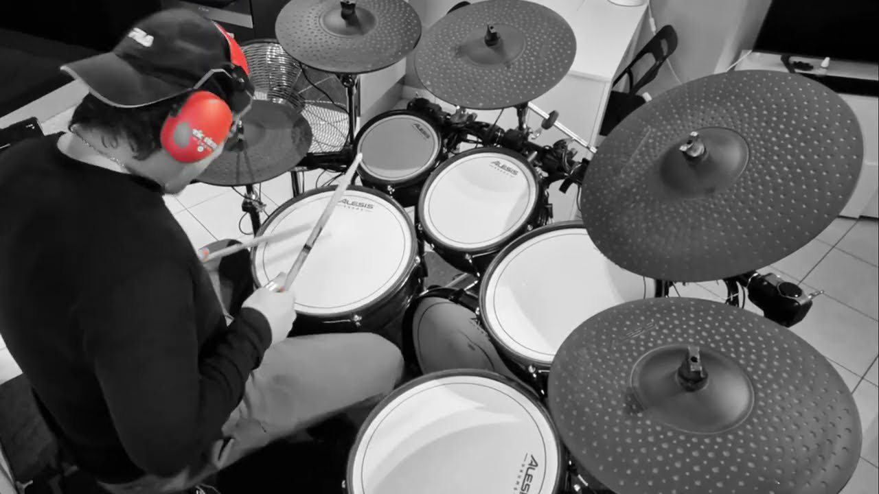 I KNOW THERE'S SOMETHING GOING ON - FRIDA - DRUM COVER ON ALESIS STRIKE PRO SE