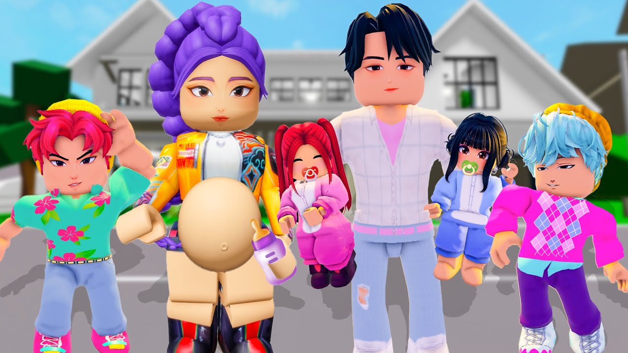 JINU & Baby Make RUMI and ZOEY PREGNANT in ROBLOX! MIRA was born in a Toilet! (Kpop Demon Hunters)