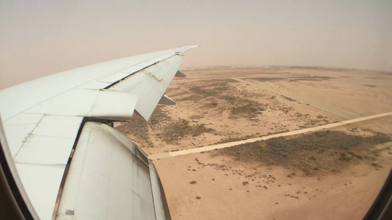 Saudi Arabian Airlines Boeing 777-300ER Landing At Riyadh, King Khaled Airport KSA (2016)