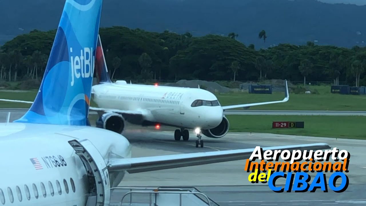 Aeropuerto Cibao por la mañana temprano #jjetblueairway #delraairlines #airplane