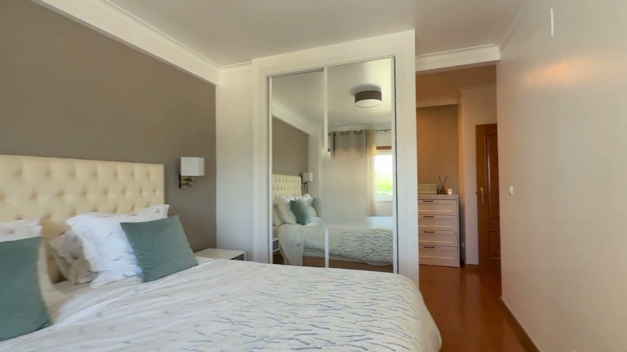 Apartamento T3 em Nova Carnaxide com Varanda a Sul