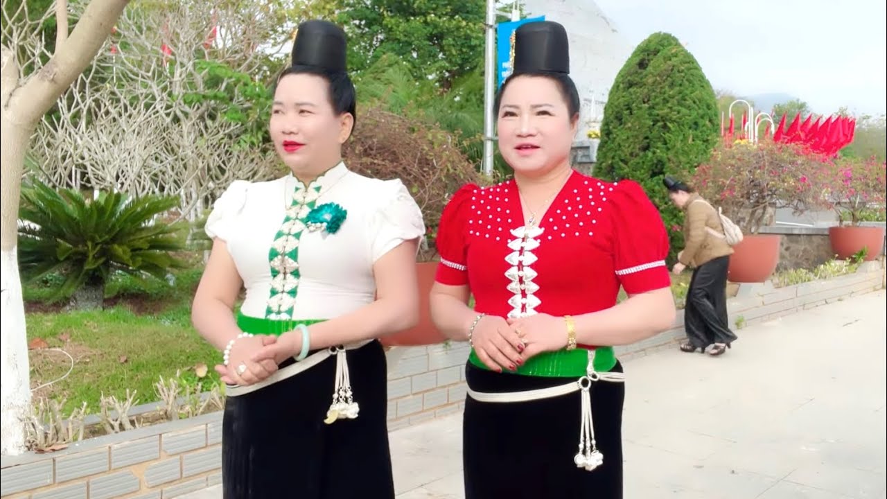 Lâu lắm rồi 2 chị em mới được tâm sự với nhau bài chị em kết nghĩa từ xưa đến giờ 