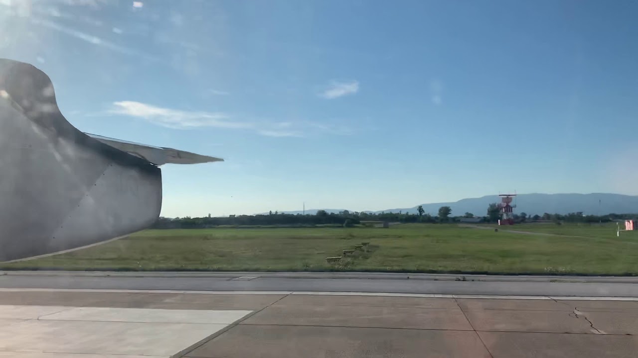 Bombardier Dash Q8-400 take off from Zagreb