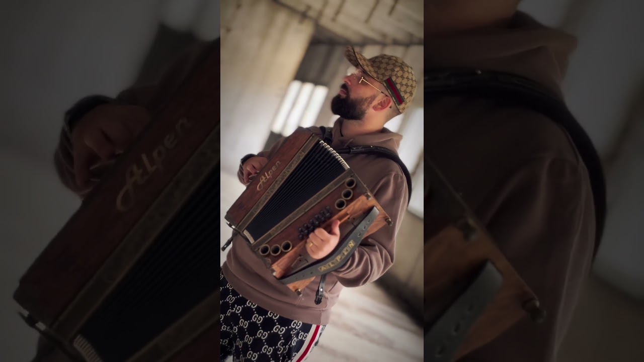 Kaťu&scaron;a #music #accordion #acordeon #folk #duet #folkmusic #folklore  #cover #bass