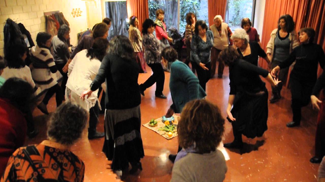VOU ACENDER UMA VELA; DANZA CIRCULAR